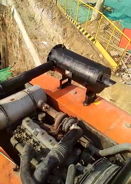 萬純工程機械尾氣凈化設備 萬純工程機械尾氣凈化設備